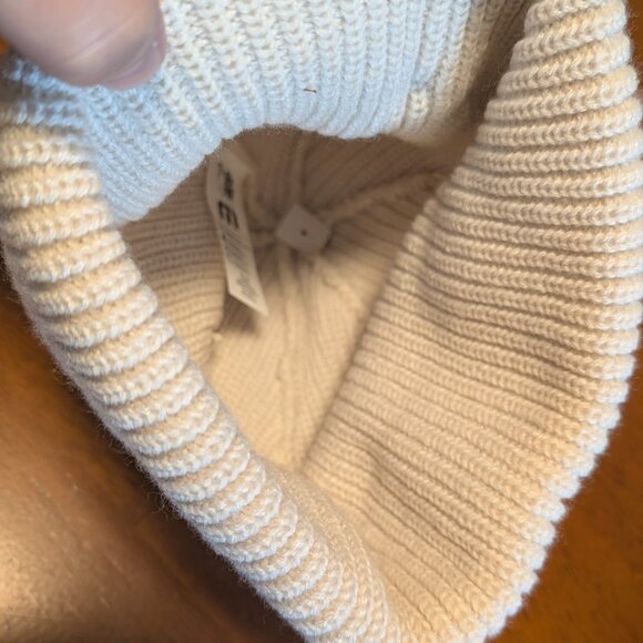 NWT Travis Mathew Coastal Beanie Moonbeam OS - Picture 4 of 6